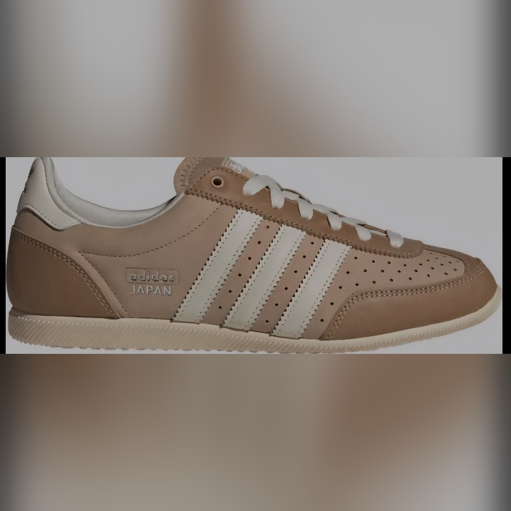 Japan Low Top Sneaker (Women)